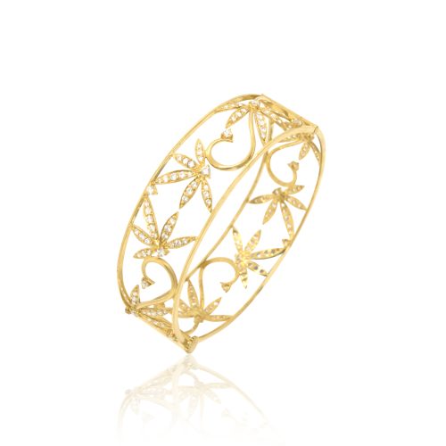 Hiraola's Product Image